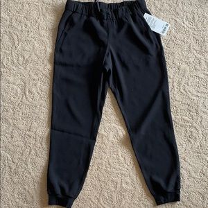 Lululemon On the Fly Jogger
